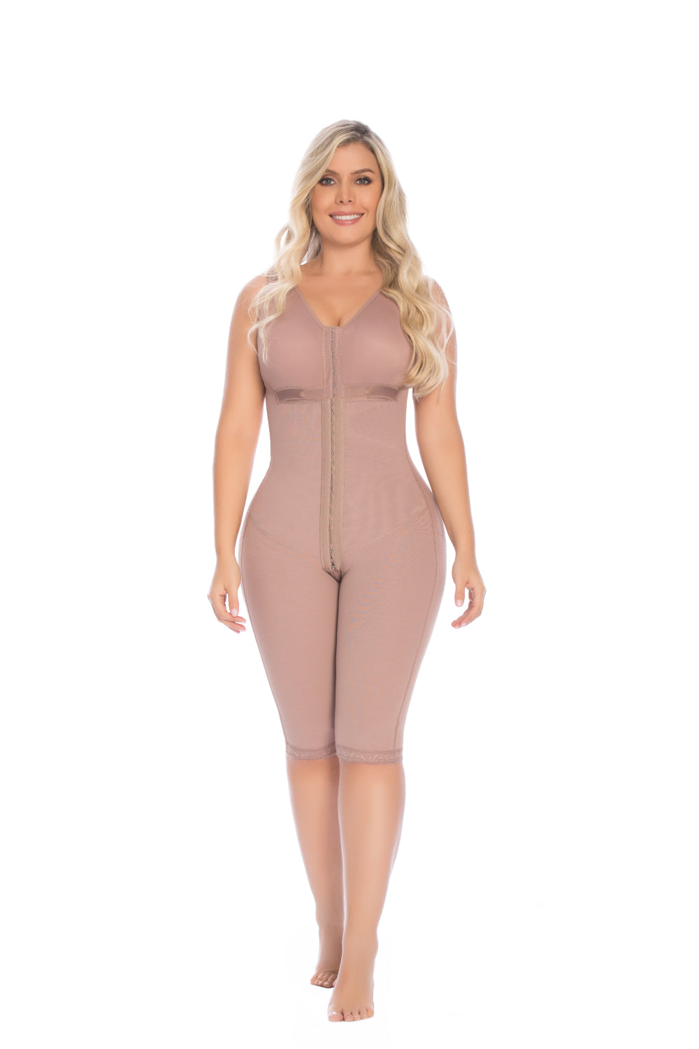 Knee-length shape wear with built-in bra 09052